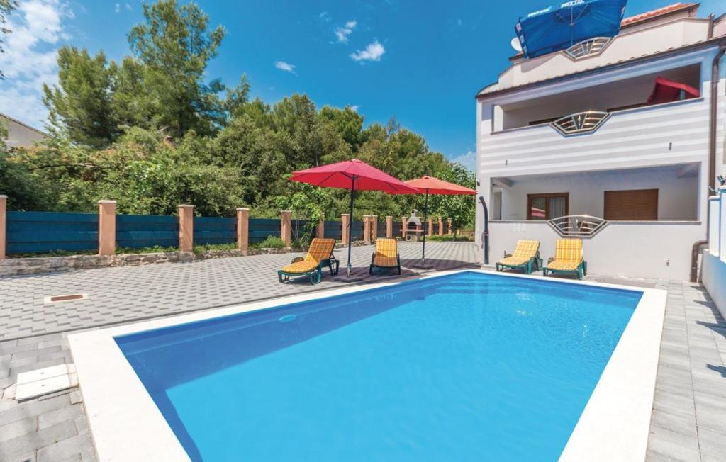 Villa Diana Pakoštane エクステリア 写真